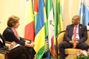 Deux nouveaux ambassadeurs accrédités auprès de la Commission de la CEEAC — 16