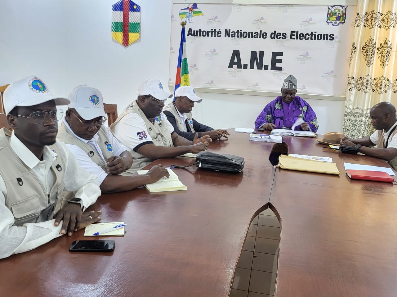 La délégation de la CEEAC reçu en audience par le Président de l’Autorité Nationale des Élections (ANE) en RCA. — 3