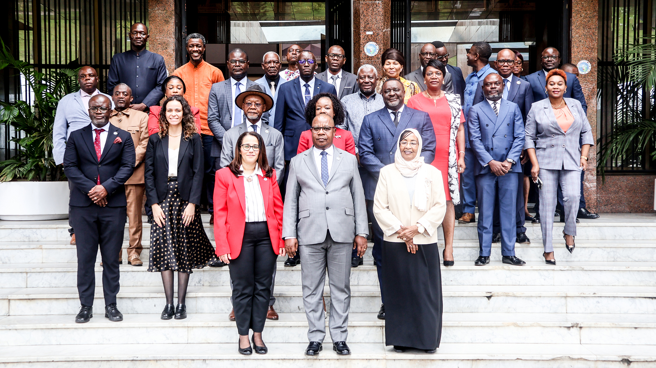 L’ambassadrice extraordinaire et plénipotentiaire de la République Arabe d’Egypte désormais accrédité auprès de la CEEAC — 5