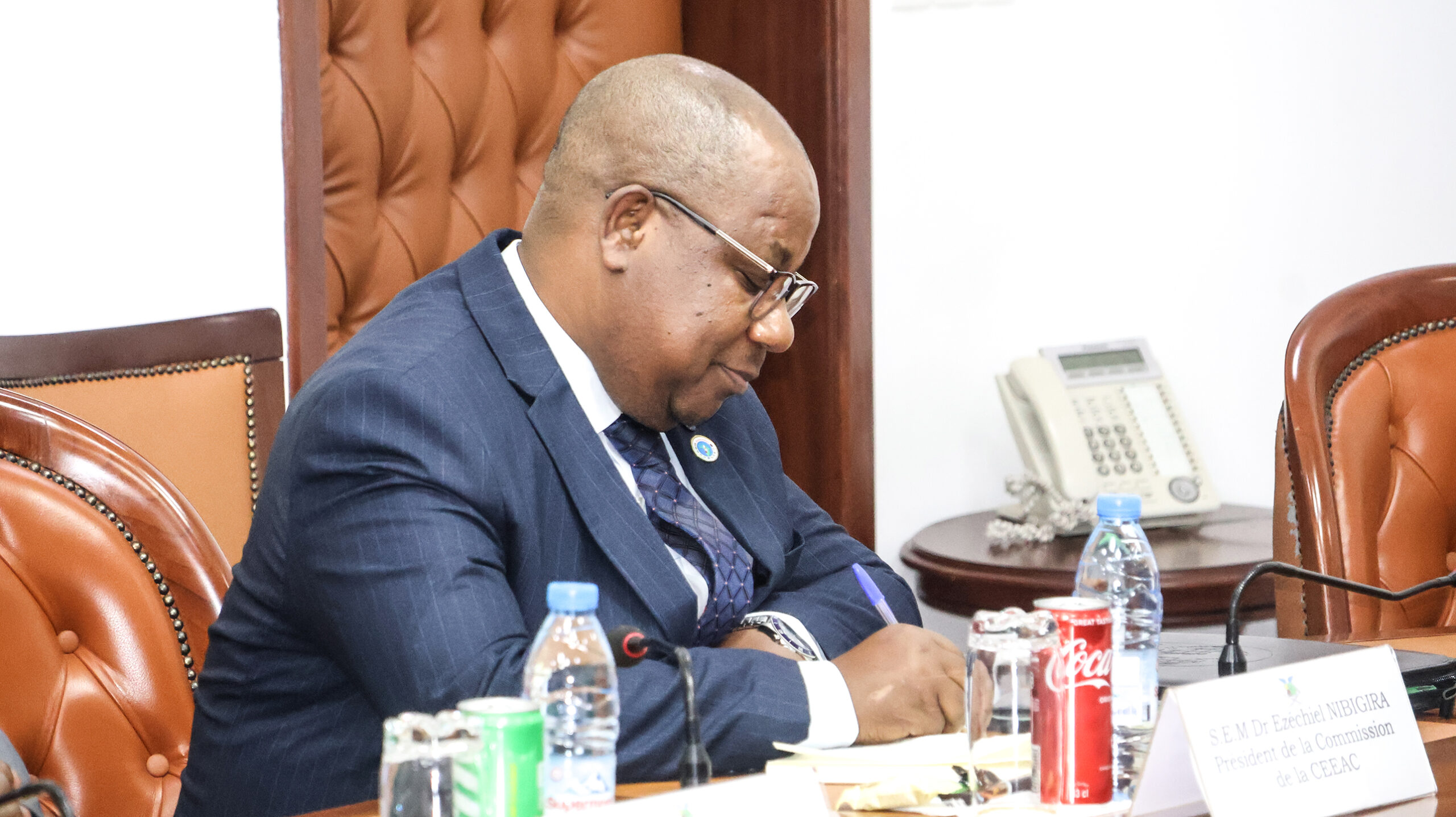 LE CAMEROUN ET LA CEEAC RENFORCENT LEUR COOPERATION SECURITAIRE — 2