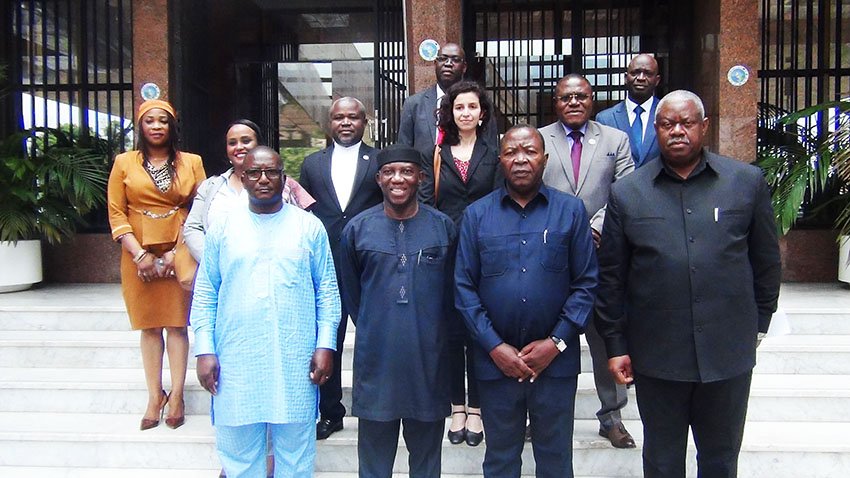 Le Commissaire aux Affaires Politiques, Paix et Sécurité de l’Union Africaine en visite de courtoisie à la Commission de la CEEAC — 1