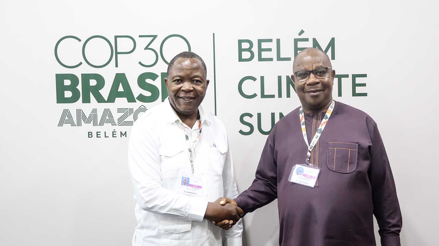 Rencontre entre leurs Excellences Dr Ezechiel NIGIBIRA et Dr Honoré TABUNA — 1