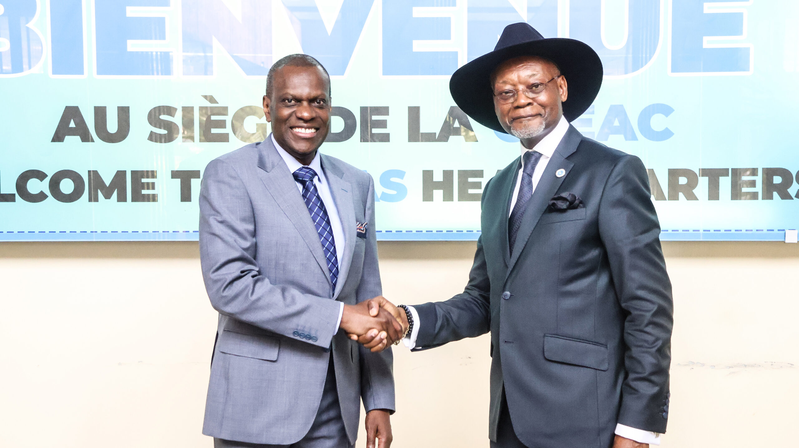 Visite de courtoisie d’une délégation du Pool Energétique de l’Afrique Centrale au President de la Commission de la CEEAC. — 2